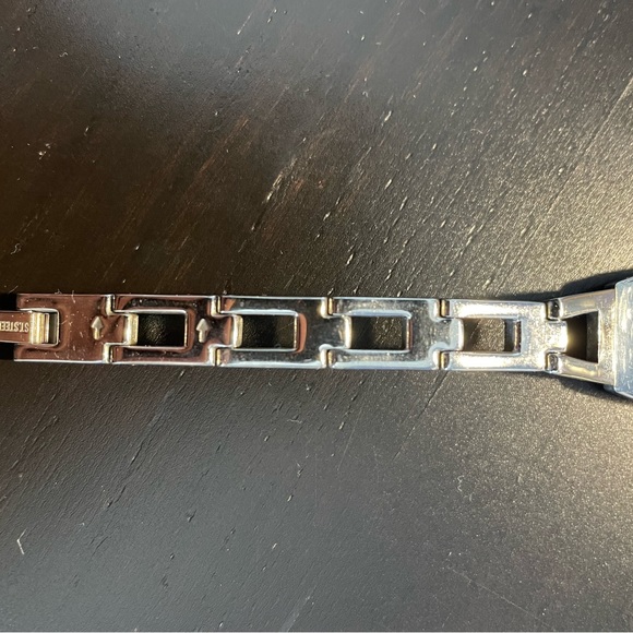 Fossil F2 ES-9722 Mother of Pearl Dial Quartz Watch - Picture 7 of 9